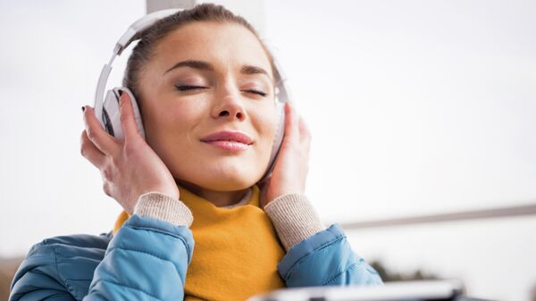 Прослушивание музыки