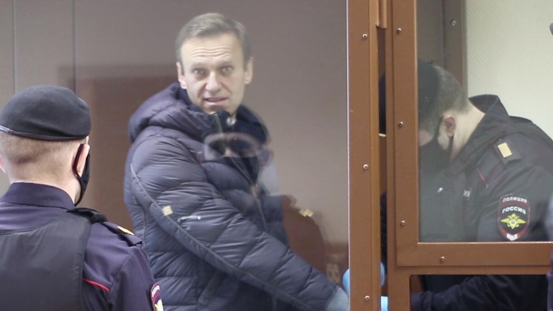 Алексей Навальный в зале Бабушкинского районного суда - РИА Новости, 1920, 16.02.2021