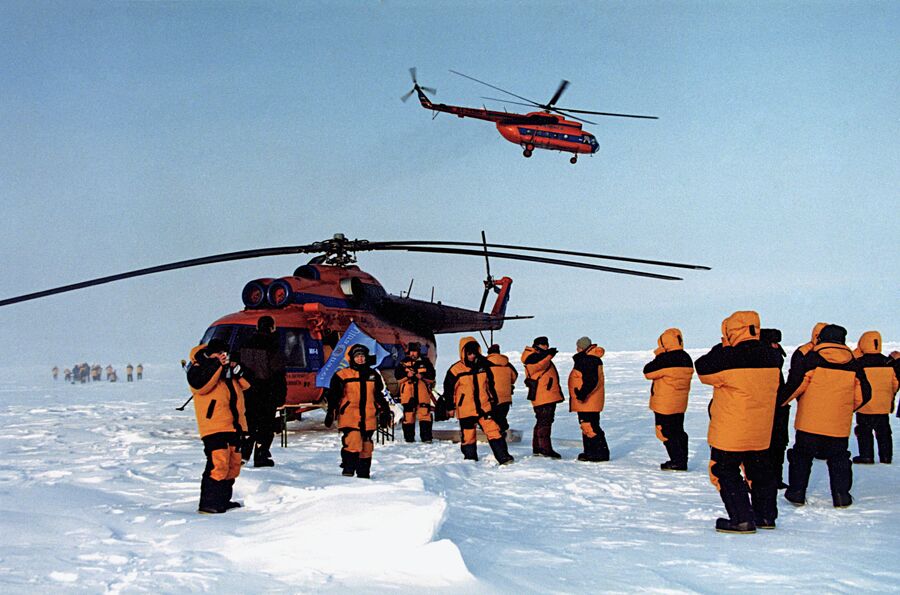 Экспедиция на Северный Полюс с участием туристов