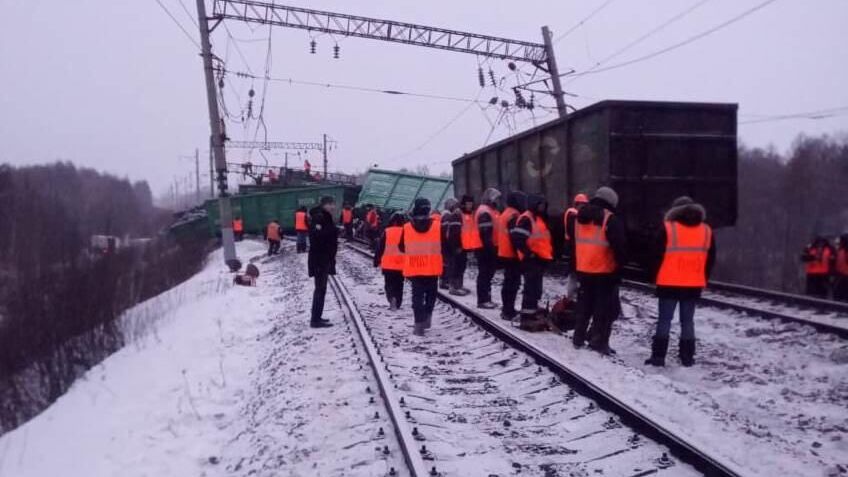 Место схода вагонов в Амурской области - РИА Новости, 1920, 18.02.2021