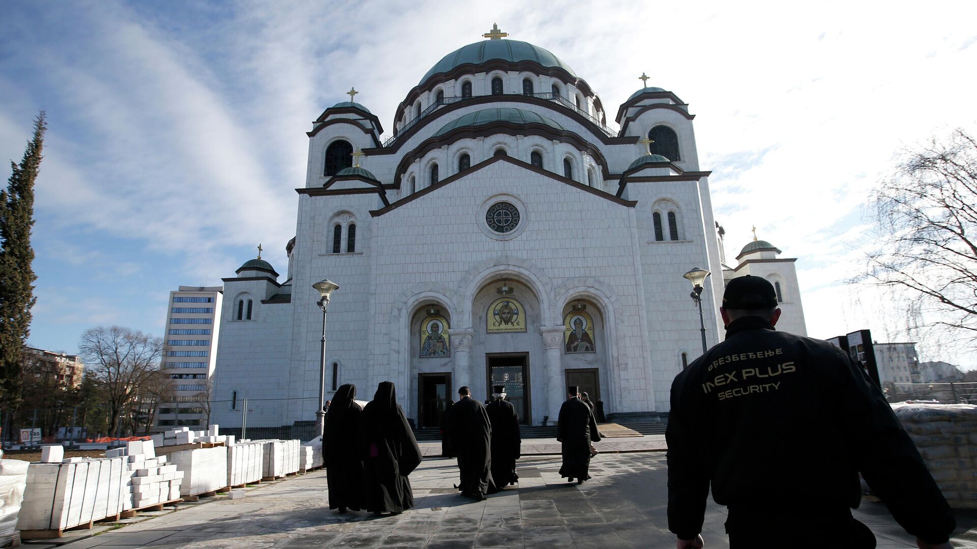 Православные священники у Храма Святого Саввы в Белграде - РИА Новости, 1920, 24.05.2022