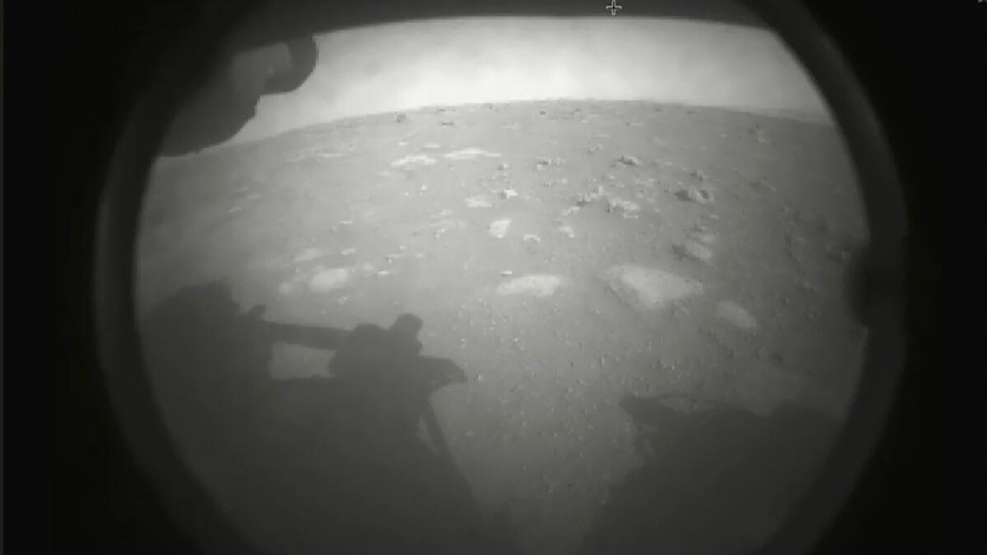 Первый снимок Марса, сделанный камерой марсохода Perseverance - РИА Новости, 1920, 19.02.2021