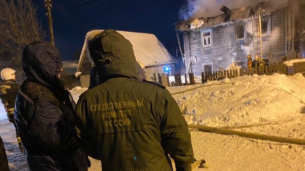 Последствия пожара в жилом доме в Кирове, где погибли четверо детей