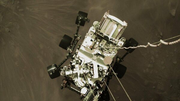 Фотографии, снятые исследовательским аппаратом NASA's Perseverance Mars Rover, который совершил посадку на Марсе в ночь на 19 февраля