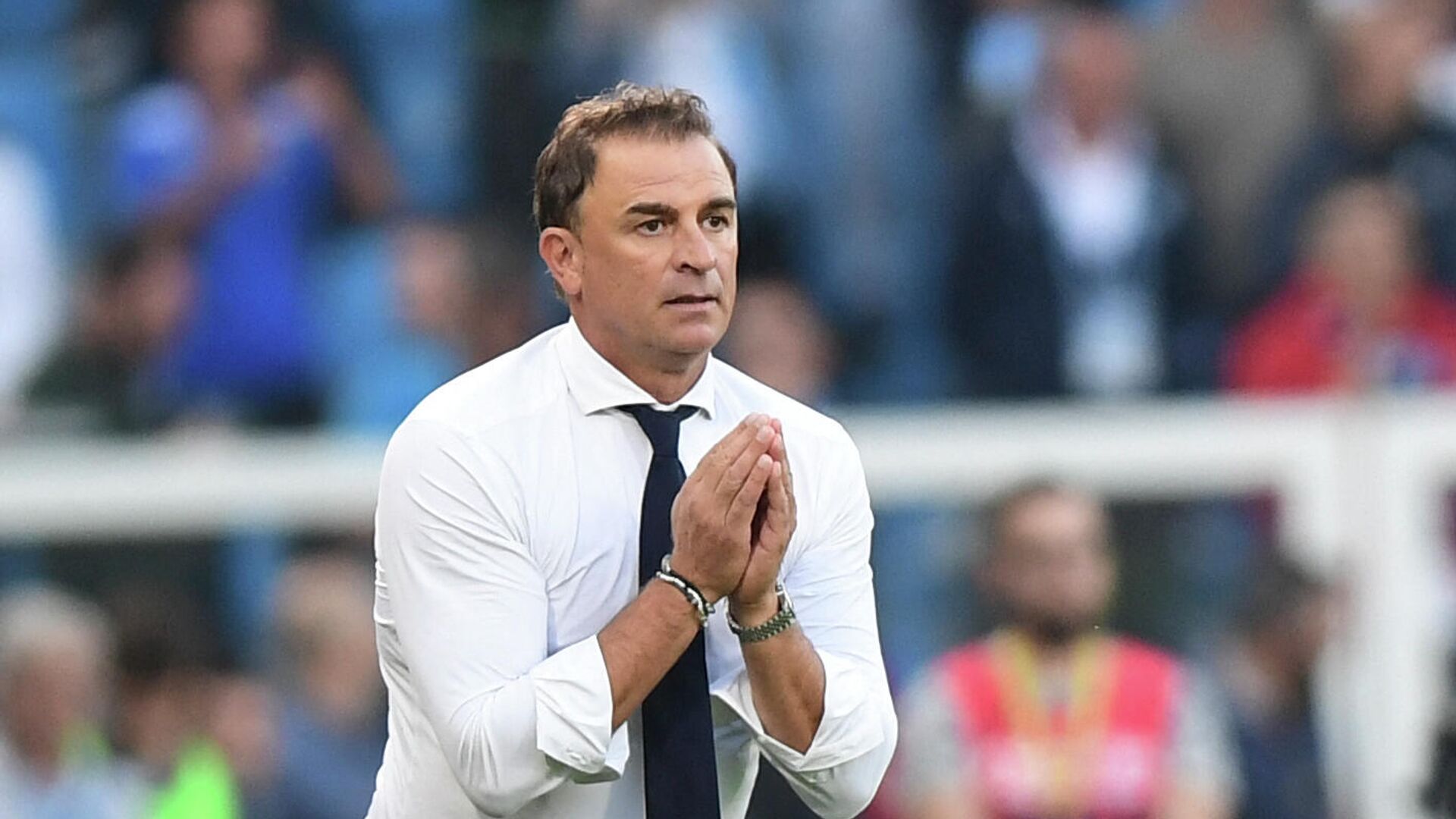 Spal's Italian head coach Leonardo Semplici reacts during the Italian Serie A football match between Spal and Napoli at the Paolo Mazza stadium in Ferrara, on October 27, 2019. (Photo by Miguel MEDINA / AFP) - РИА Новости, 1920, 22.02.2021