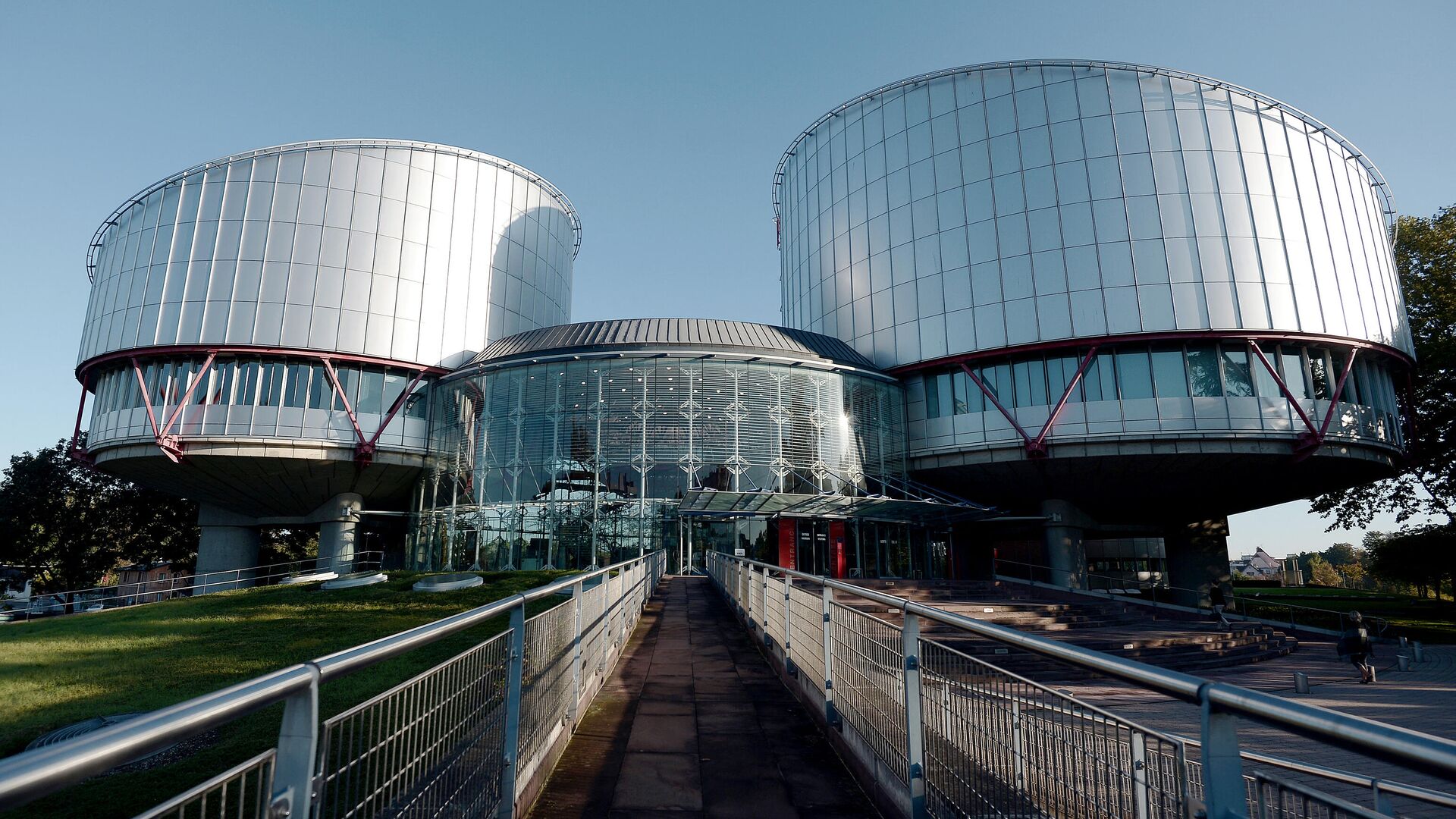 Здание Европейского суда по правам человека (ЕСПЧ) в Страсбурге - РИА Новости, 1920, 12.05.2021