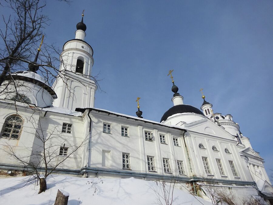 Корсунская церковь на территории Свято-Никольского монастыря