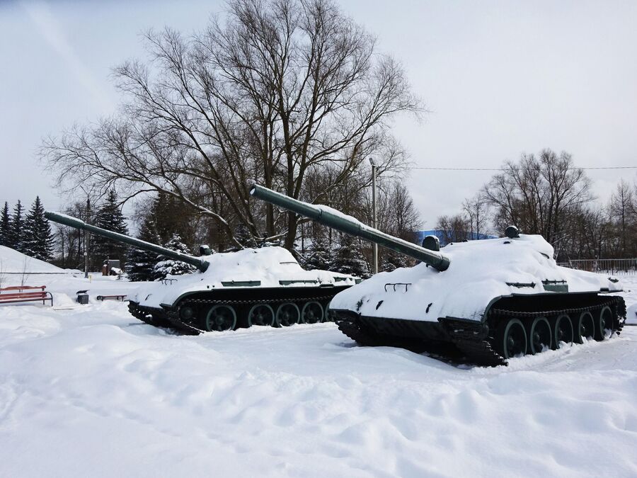 Военная техника XX века на экспозиции под открытым небом