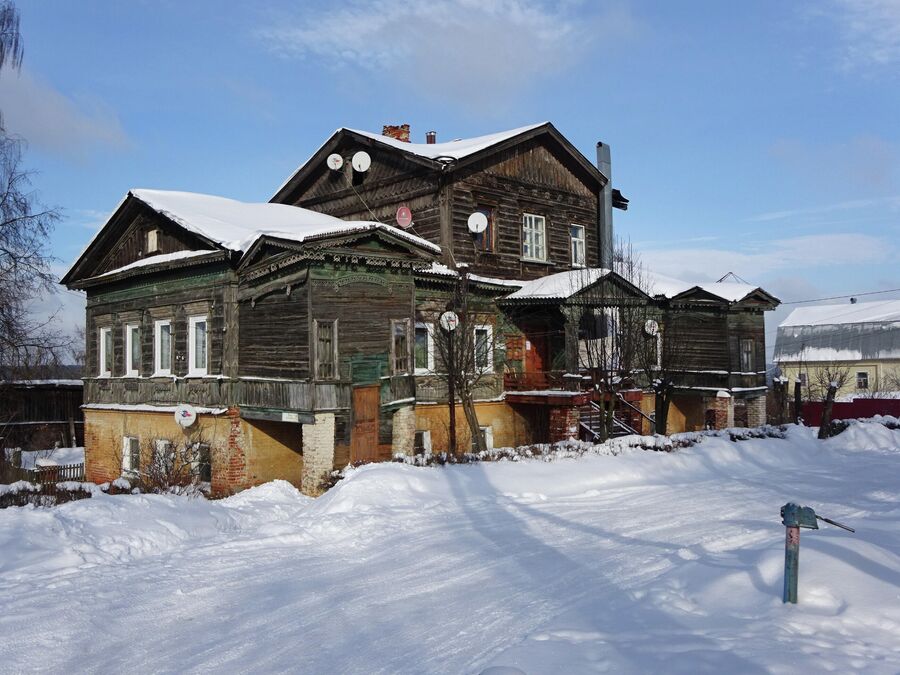 Самый необычный дом Малоярославца. Здесь находится восемь квартир