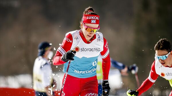 Наталья Непряева (Россия) на тренировке перед соревнованиями чемпионата мира по лыжным гонкам.