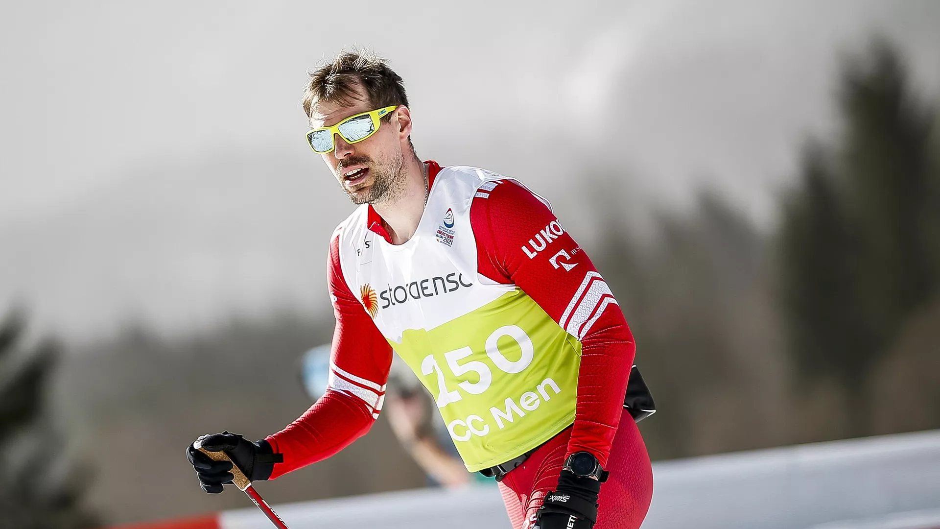 Сергей Устюгов (Россия) на тренировке перед соревнованиями чемпионата мира по лыжным гонкам. - РИА Новости, 1920, 24.02.2021
