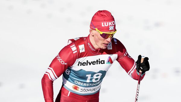 Александр Большунов на дистанции спринта свободным стилем в квалификации соревнований по лыжным гонкам среди мужчин на чемпионате мира-2021 по лыжным видам спорта в немецком Оберстдорфе.