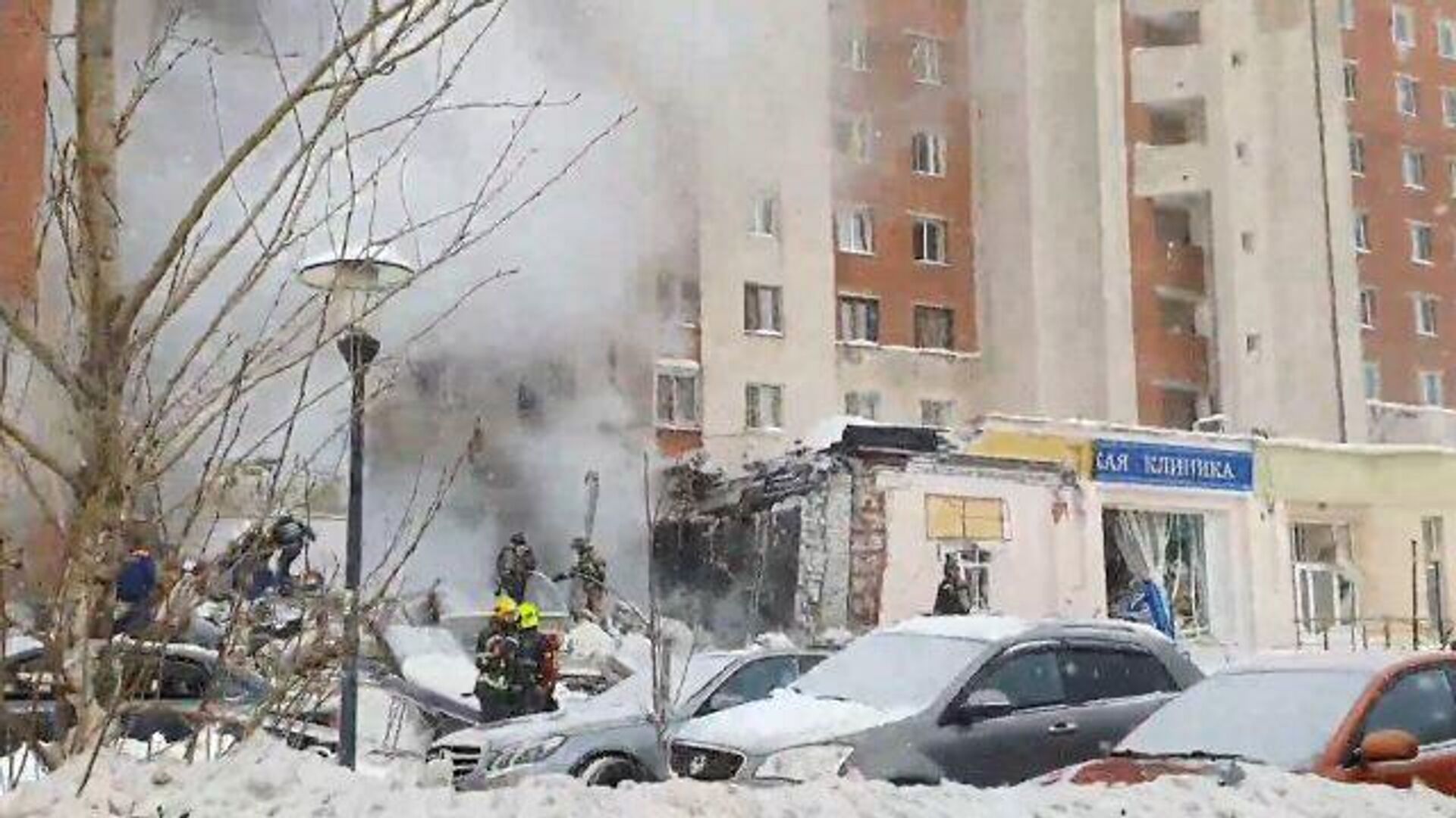 Работа спасательных бригад на месте взрыва в Нижнем Новгороде - РИА Новости, 1920, 26.02.2021