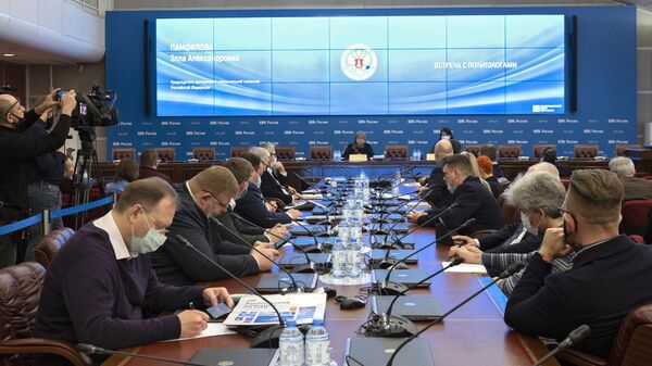 Председатель ЦИК РФ Элла Памфилова во время встречи с политологами в Информационном центре Центральной избирательной комиссии России.