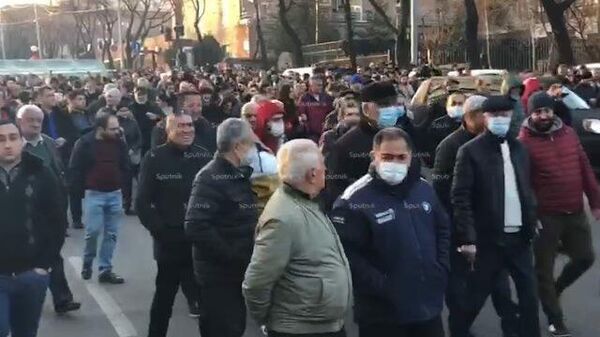 Шествие оппозиции по улицам Еревана