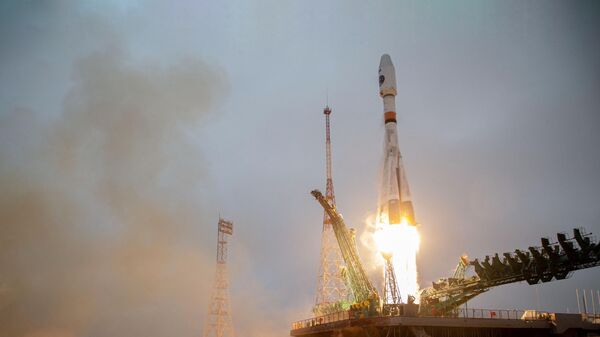 Запуск ракеты-носителя Союз-2.1б с космическим аппаратом Арктика-М c космодрома Байконур