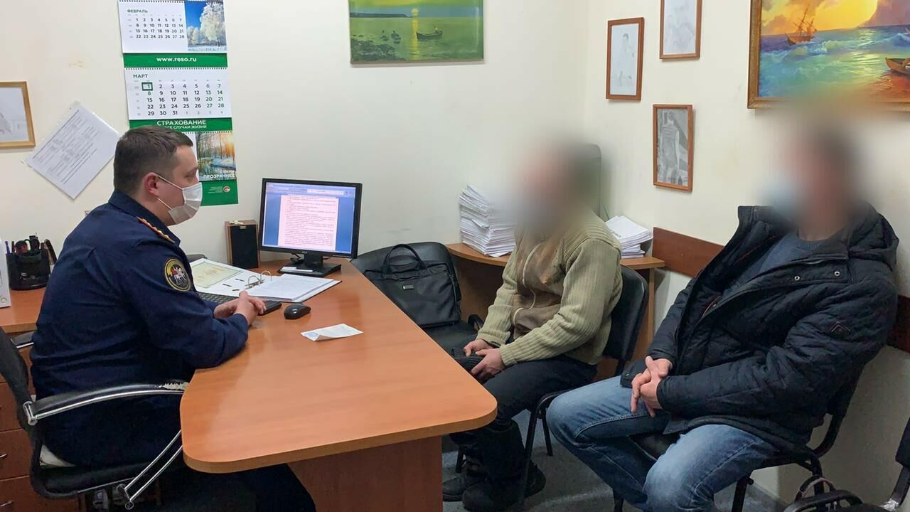 Допрос подозреваемого в убийстве 5-летнего мальчика в Вольске, Саратовской области - РИА Новости, 1920, 02.03.2021