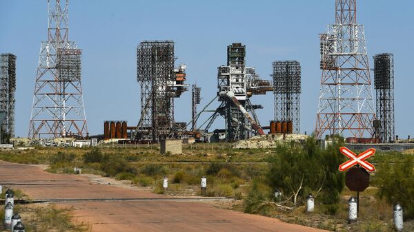 Универсальный комплекс старт-стенд (УКСС) 17П31 для ракеты-носителя Энергия на космодроме Байконур