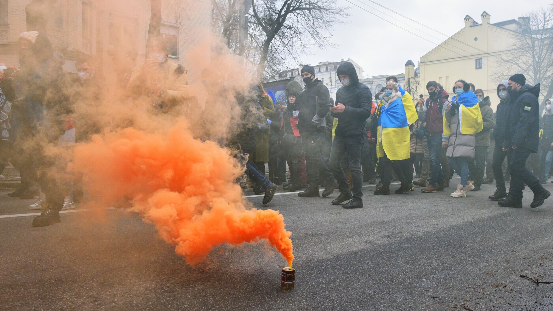 Участники акции националистов в Киеве за реформу судебной системы Украины и в поддержку экс-главы одесской ячейки Правого сектора (запрещенная в РФ организация) Сергея Стерненко - РИА Новости, 1920, 03.03.2021