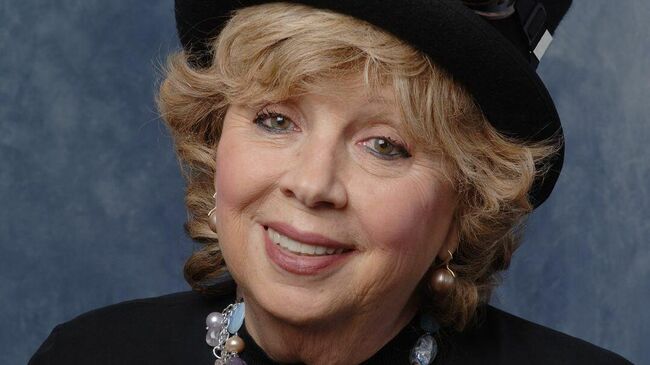 Поэтесса Лариса Рубальская Поэтесса Лариса Рубальская