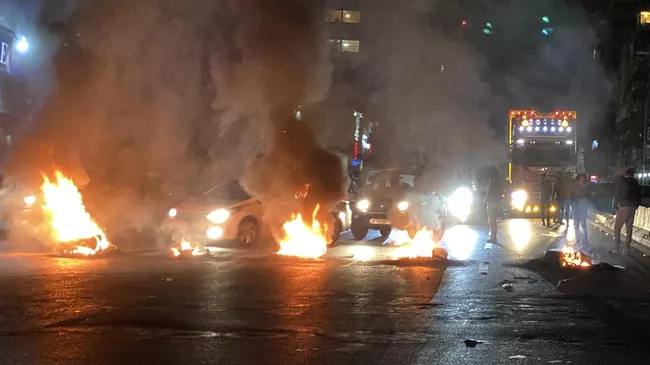 Протестующие на улицах Бейрута
