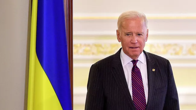 Джо Байден во время визита в Киев