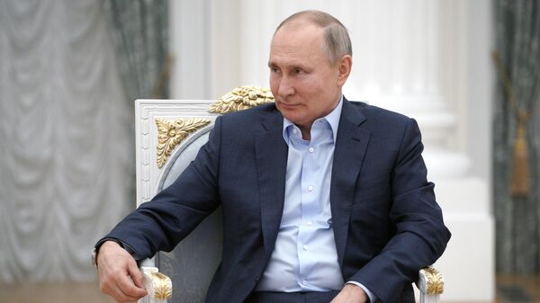 Президент РФ Владимир Путин проводит встречу с участниками общероссийской акции взаимопомощи Мы вместе