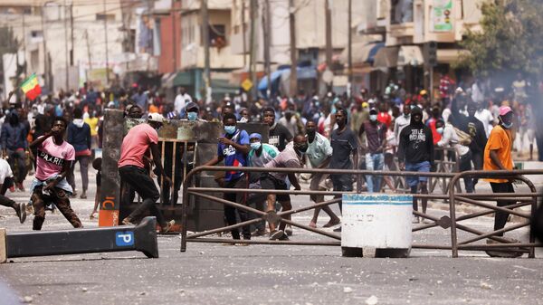 Беспорядки в Сенегале