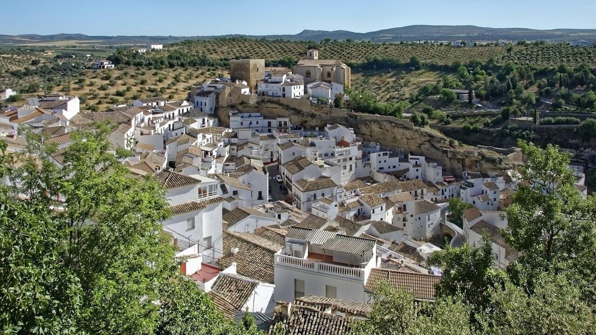 Сетениль де лас бодегас город в испании