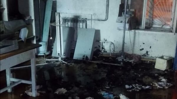Последствия пожара в ветеринарной клинике на улице Ильича в Архангельске