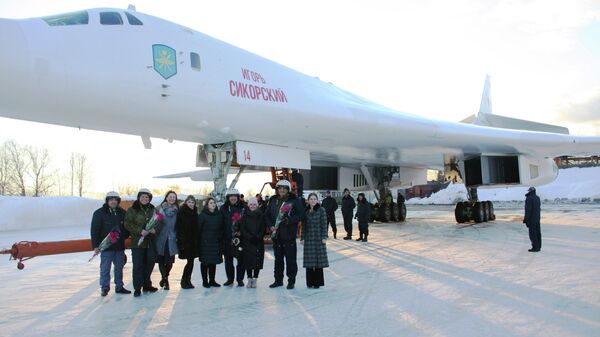 Передача бомбардировщика Ту-160М для предварительных испытаний
