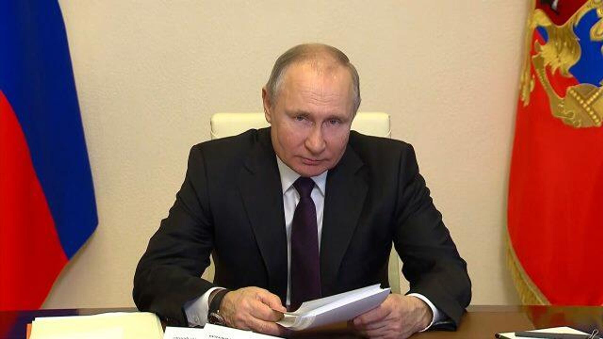 Путин назвал 2020 год самым тяжелым для экономики после Второй мировой войны - РИА Новости, 1920, 11.03.2021