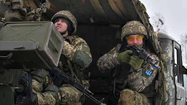 Военнослужащие Украины во время учений