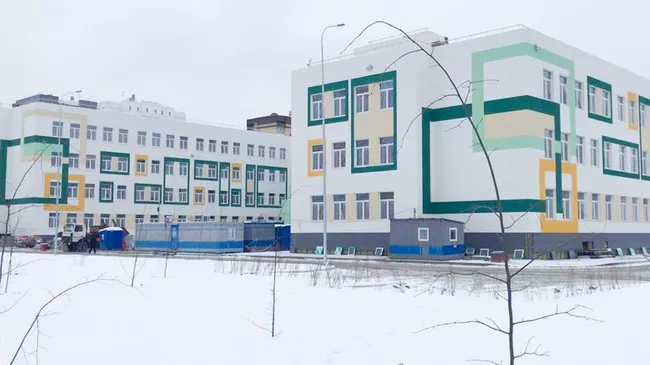 Строительство школы на 1200 учебных мест в городе Тюмени в районе улиц Зелинского и Менделеева в рамках национального проекта Образование