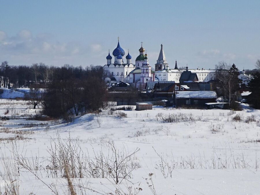 Ильинская церковь и Кремль
