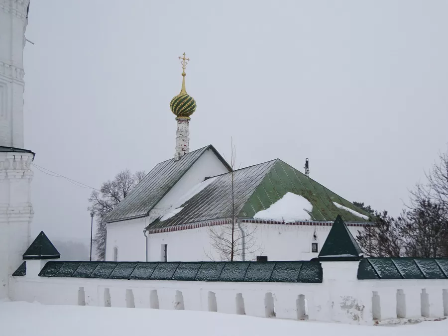 Стефановская церковь (1780 г.) на территории Борисоглебского монастыря Стефановская церковь (1780 г.) на территории Борисоглебского монастыря