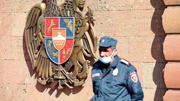 Сотрудник полиции в Ереване