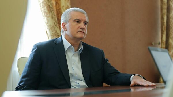 Аксенов призвал россиян распространять правду о спецоперации на Украине