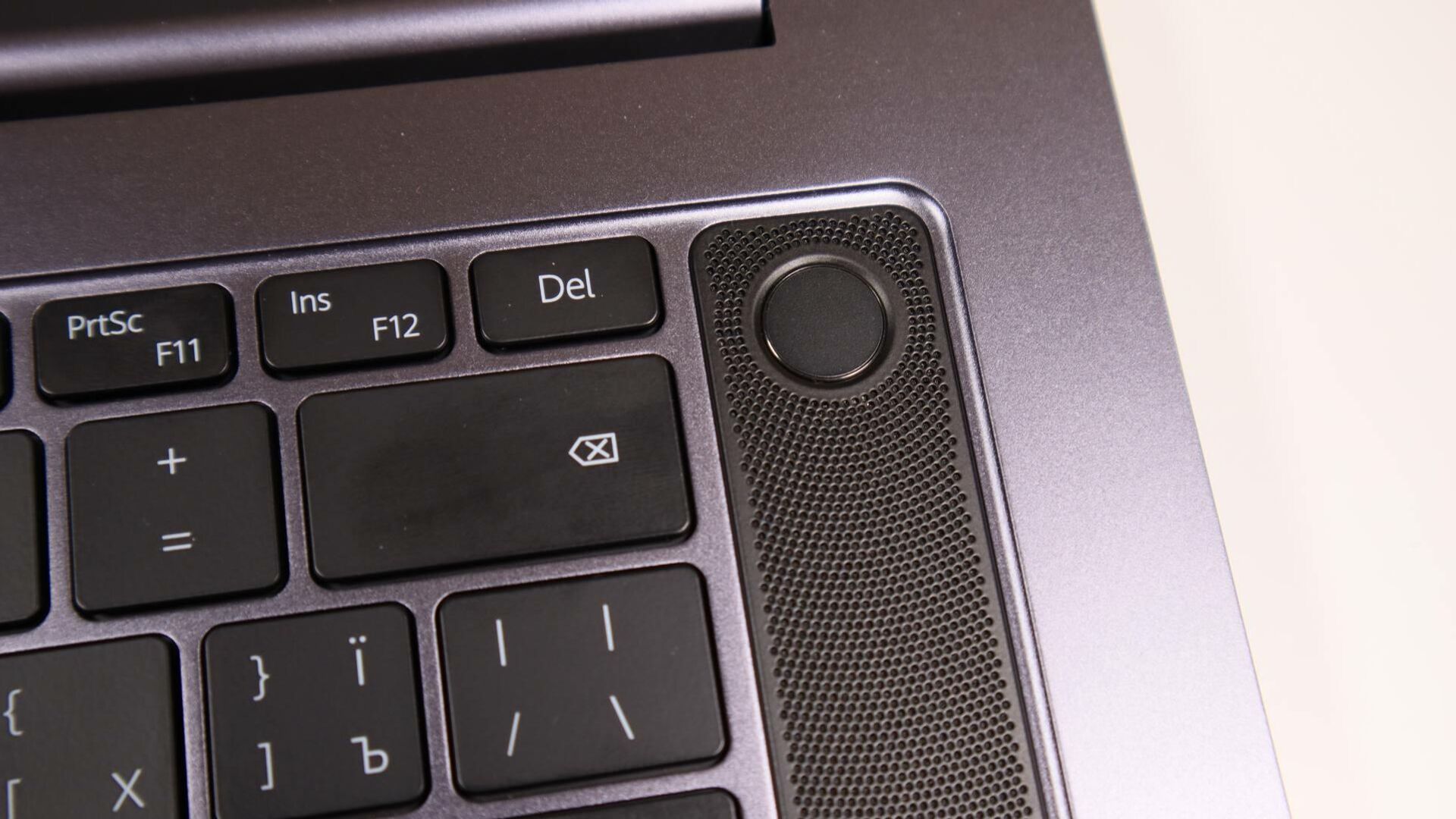 Кнопка на клавиатуре ноутбука Huawei MateBook D 16 - РИА Новости, 1920, 22.05.2021
