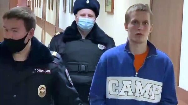 Житель Санкт-Петербурга Никита Воробьев, подозреваемый в убийстве прохожего на западе Москвы. Кадр видео