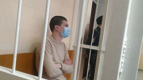 Обвиняемый в убийстве девушки в Кемерово в зале суда