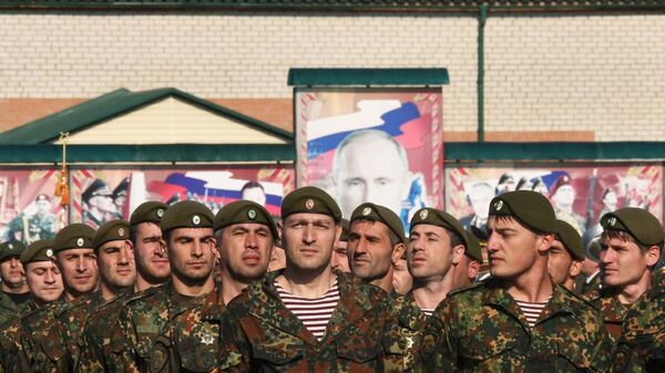 Военнослужащие полка имени Героя России Ахмата-Хаджи Кадырова в Грозном