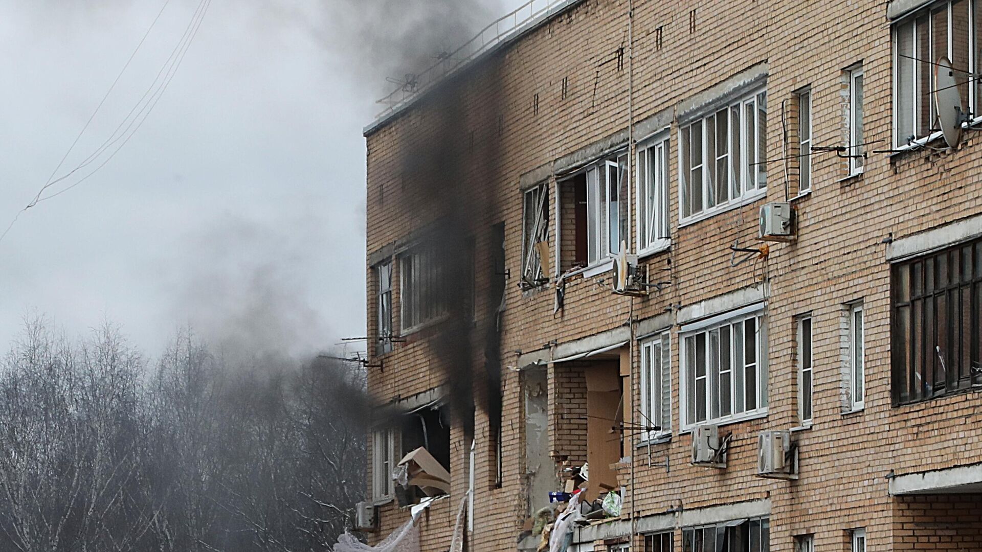 Последствия взрыва в жилом доме на улице Зеленой в Химках - РИА Новости, 1920, 19.03.2021