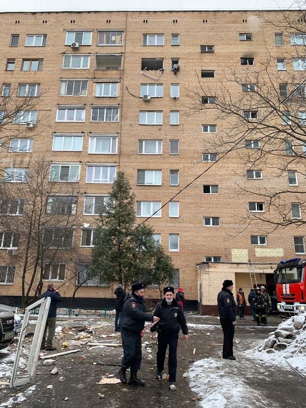 Последствия взрыва в жилом доме на улице Зеленой в Химках