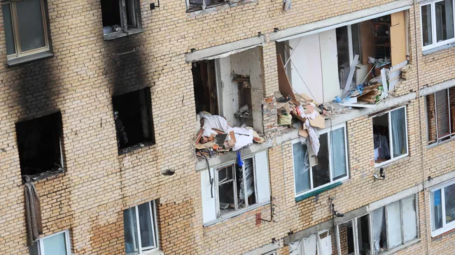 Последствия взрыва в жилом доме на улице Зеленой в Химках