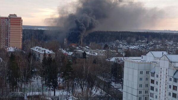Пожар на стекольном заводе в Химках