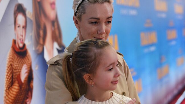 Актриса Дарья Мороз с дочерью Анной Богомоловой
