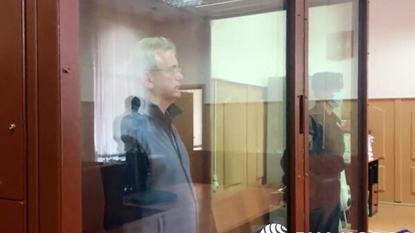 Губернатор Пензенской области Иван Белозерцев в зале суда