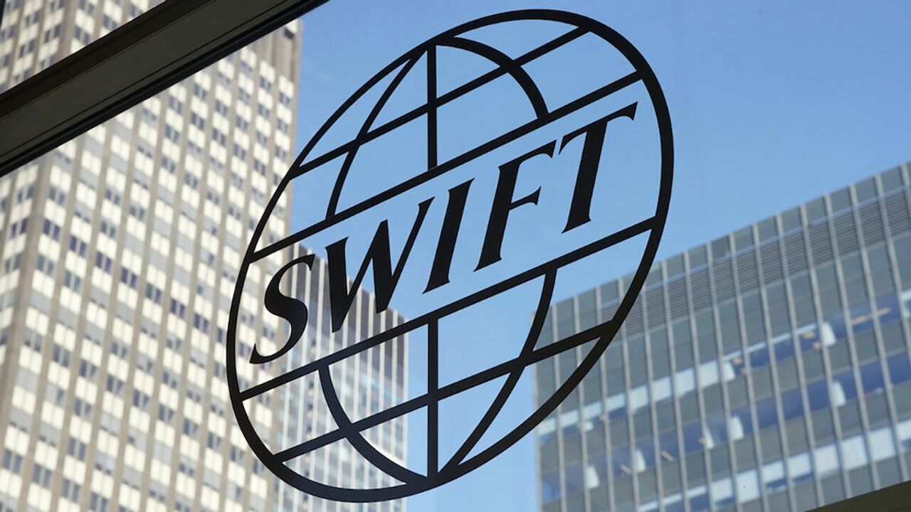 На Украине испугались отключения России от SWIFT