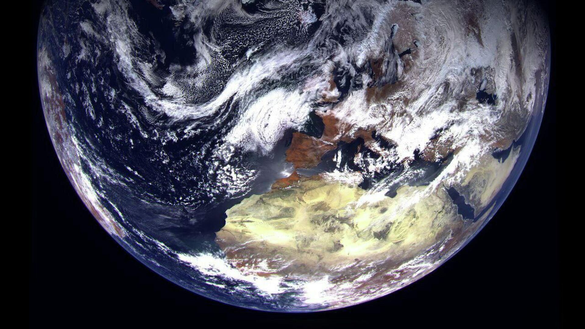 Снимок полярной области Земли, сделанный первым спутником Арктика-М для мониторинга климата арктического региона - РИА Новости, 1920, 22.03.2021